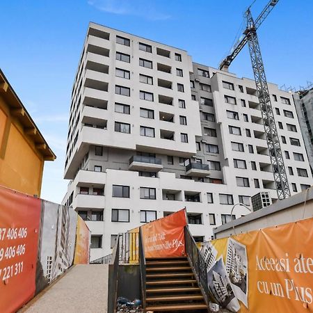 Modern In New Building With Panoramic View Apartment Брашов Екстериор снимка